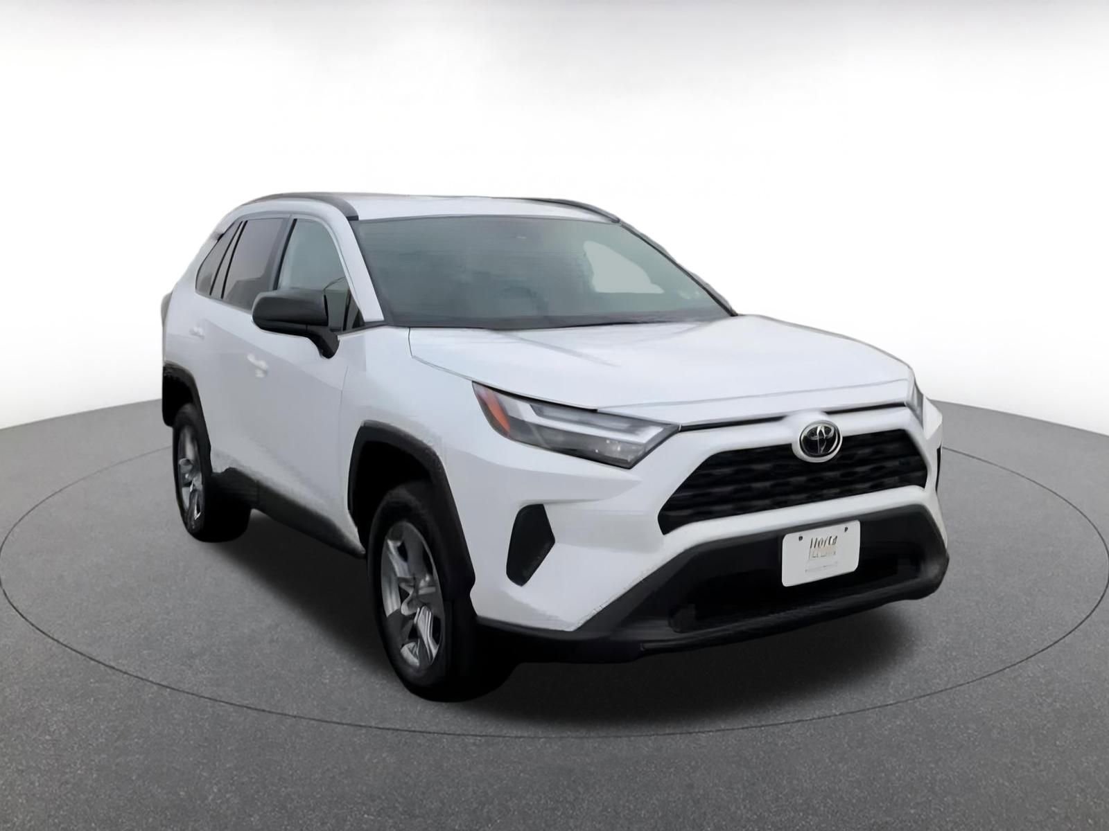 Used 2025 Toyota RAV4 LE image 3