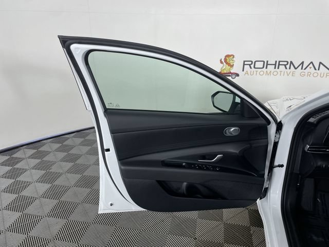 New 2026 Hyundai Elantra Hybrid FWD image 32