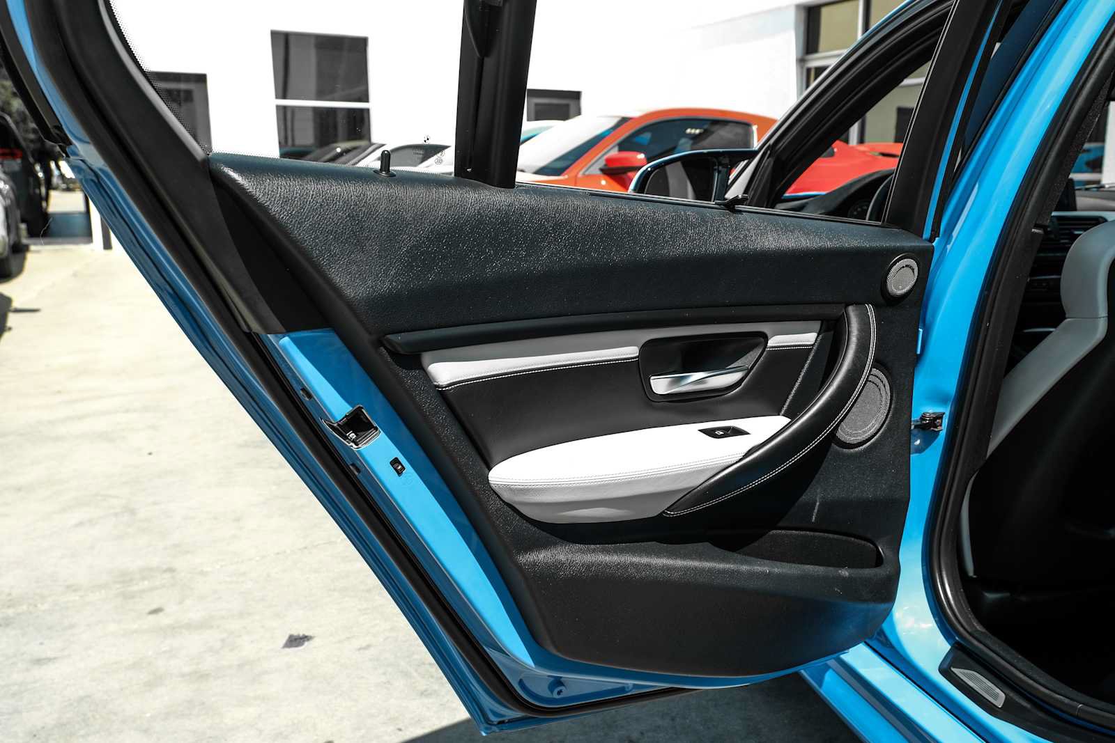 Used 2015 BMW M3 RWD image 43