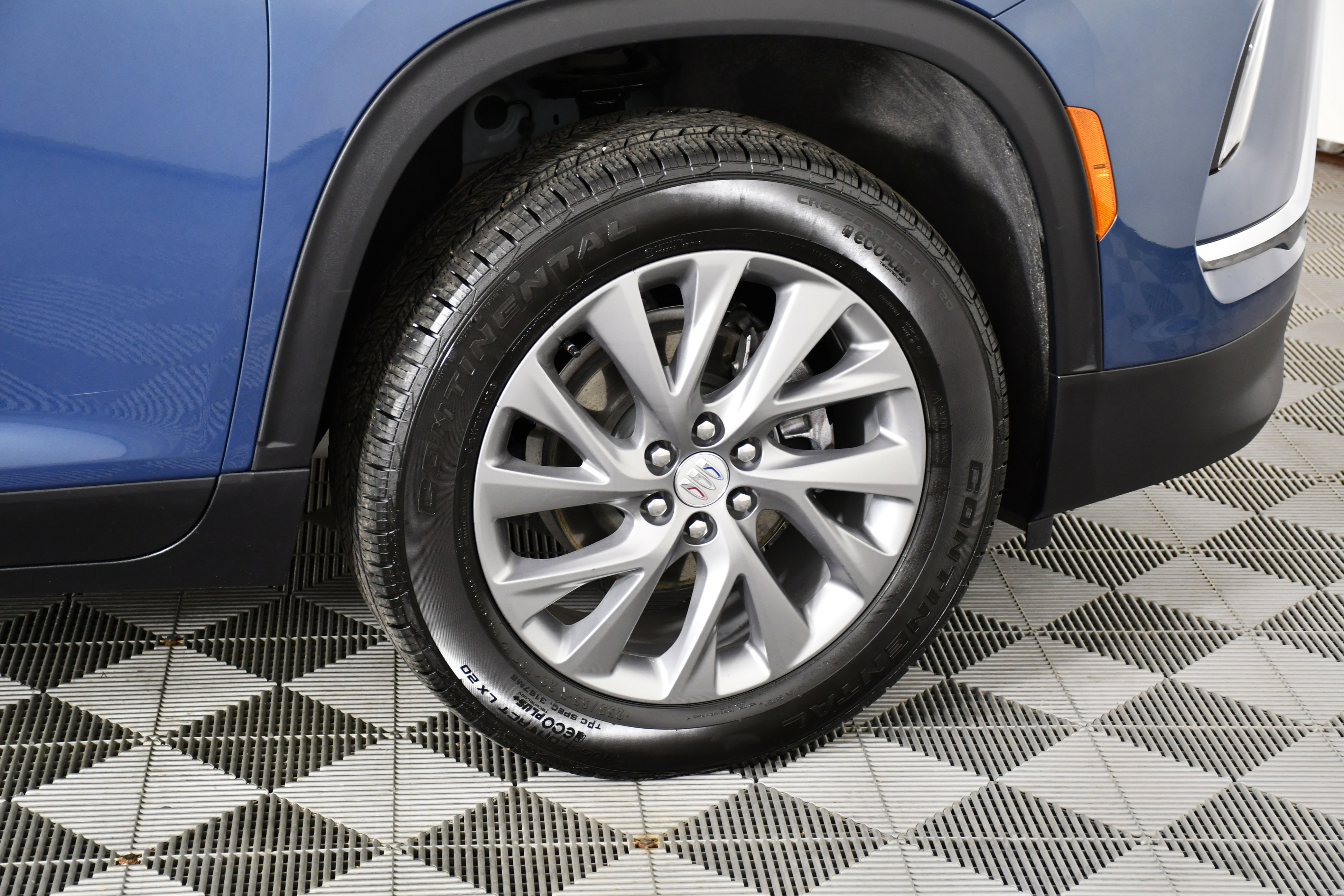 Used 2025 Buick Enclave Preferred image 54