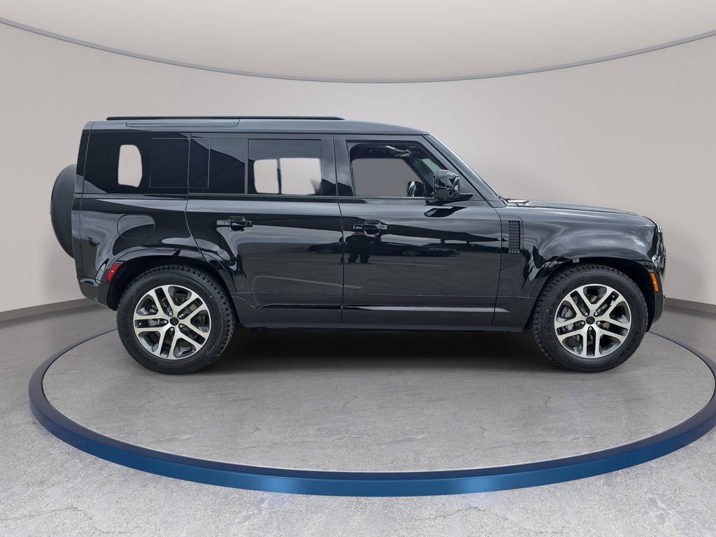 New 2026 Land Rover Defender 110 X-Dynamic SE AWD/4WD image 4