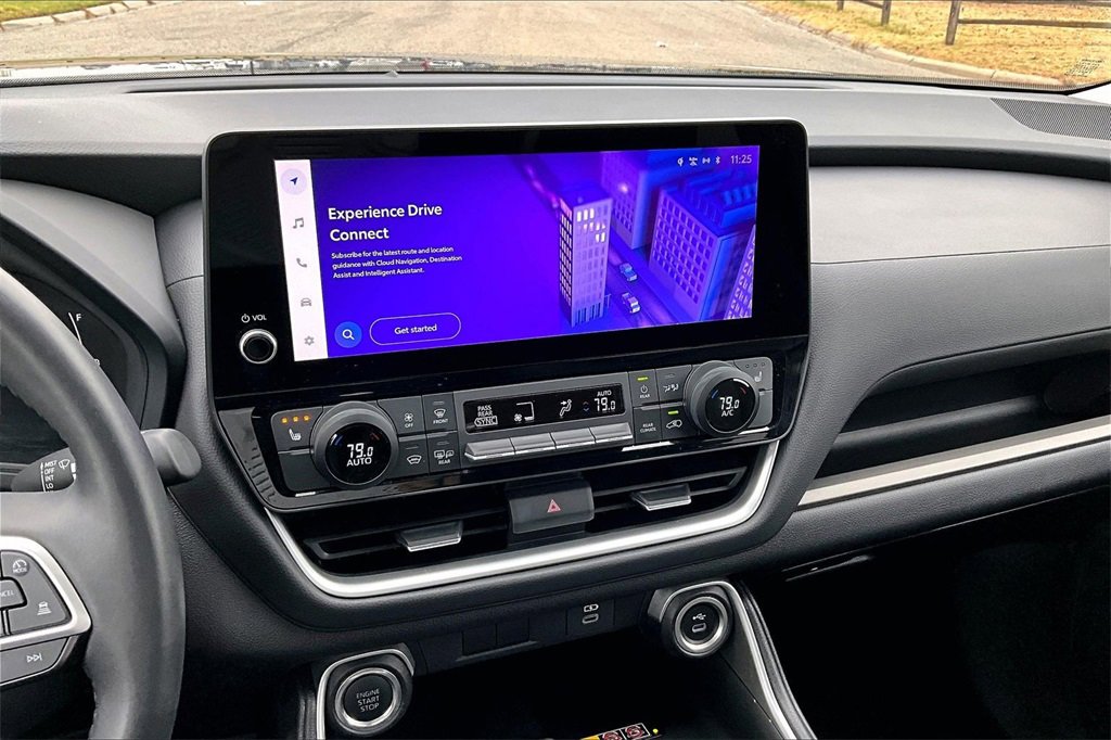 Used 2025 Toyota Grand Highlander XLE image 5