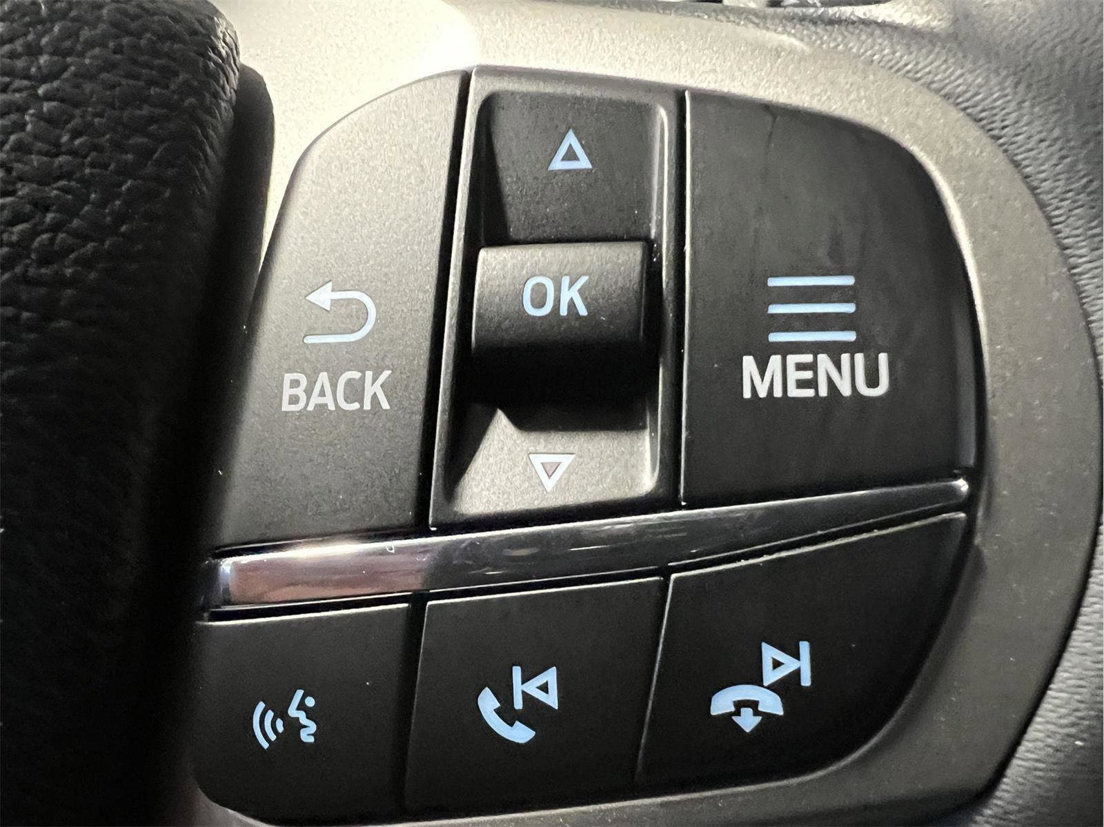 New 2026 Ford Explorer Active w/ Active Comfort Package AWD/4WD image 18