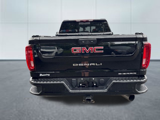 Used 2023 GMC Sierra 3500 Denali w/ Denali Black Diamond Edition AWD/4WD image 3