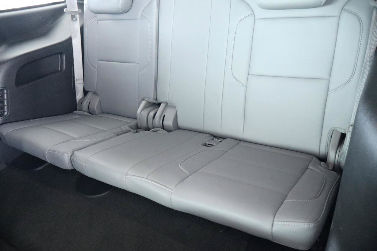 Used 2016 Chevrolet Tahoe LT w/ Luxury Package RWD image 33