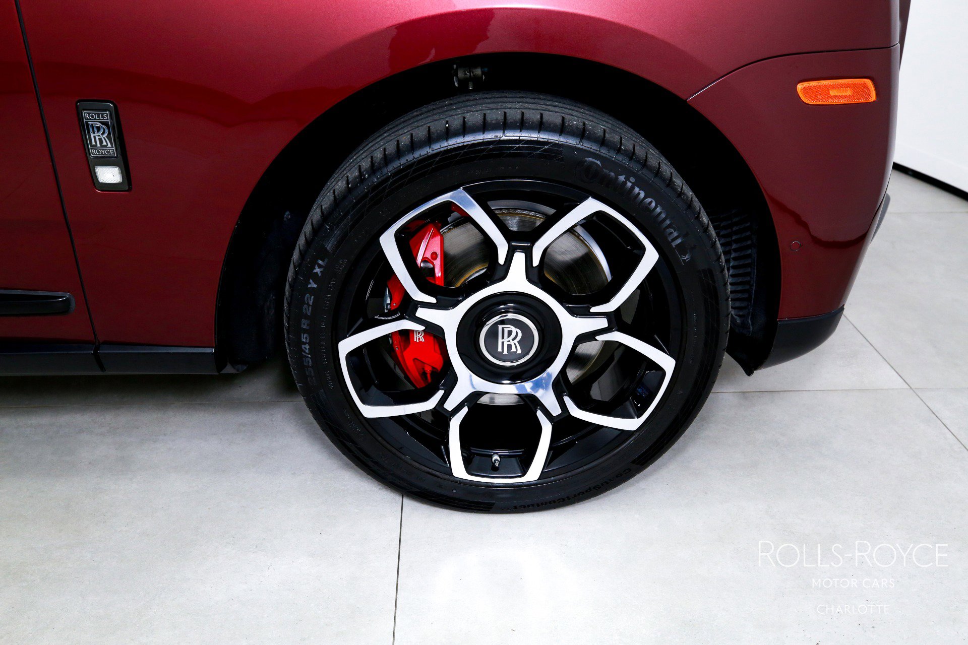 Used 2022 Rolls-Royce Cullinan Black Badge image 41