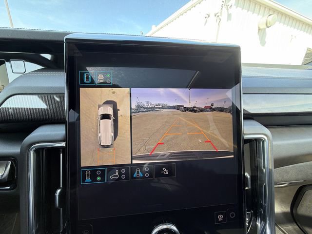 New 2026 GMC Yukon XL Elevation w/ Elevation Premium Package AWD/4WD image 14