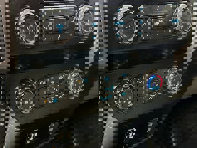 Used 2020 Ford F150 XLT w/ Trailer Tow Package image 17