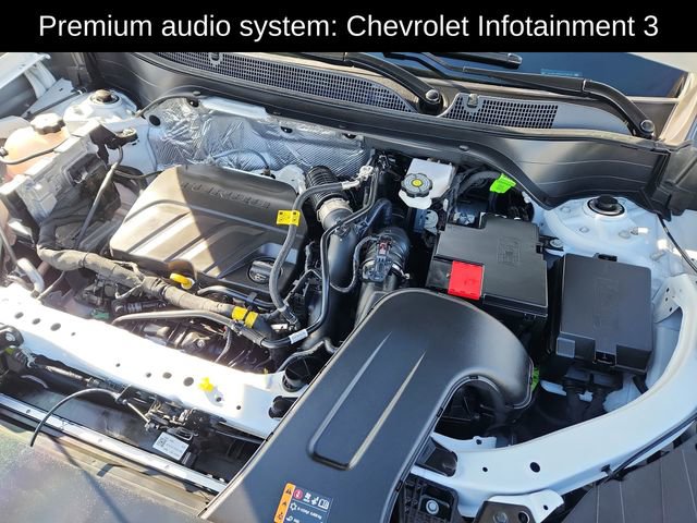 Used 2025 Chevrolet Trax LT w/ LT Convenience Package image 16