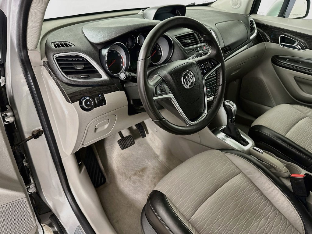 Used 2015 Buick Encore Convenience FWD image 18