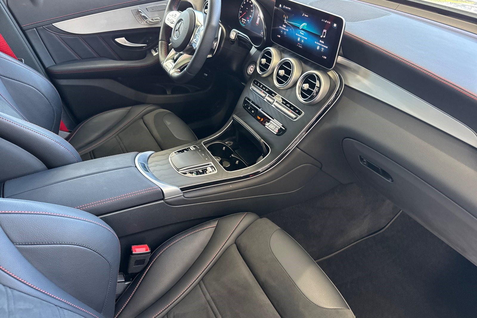 Used 2022 Mercedes-Benz GLC 43 AMG 4MATIC image 20