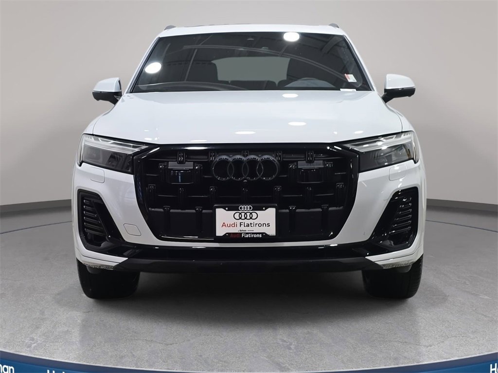 Certified 2025 Audi Q7 2.0T Premium Plus w/ Premium Plus Package image 3