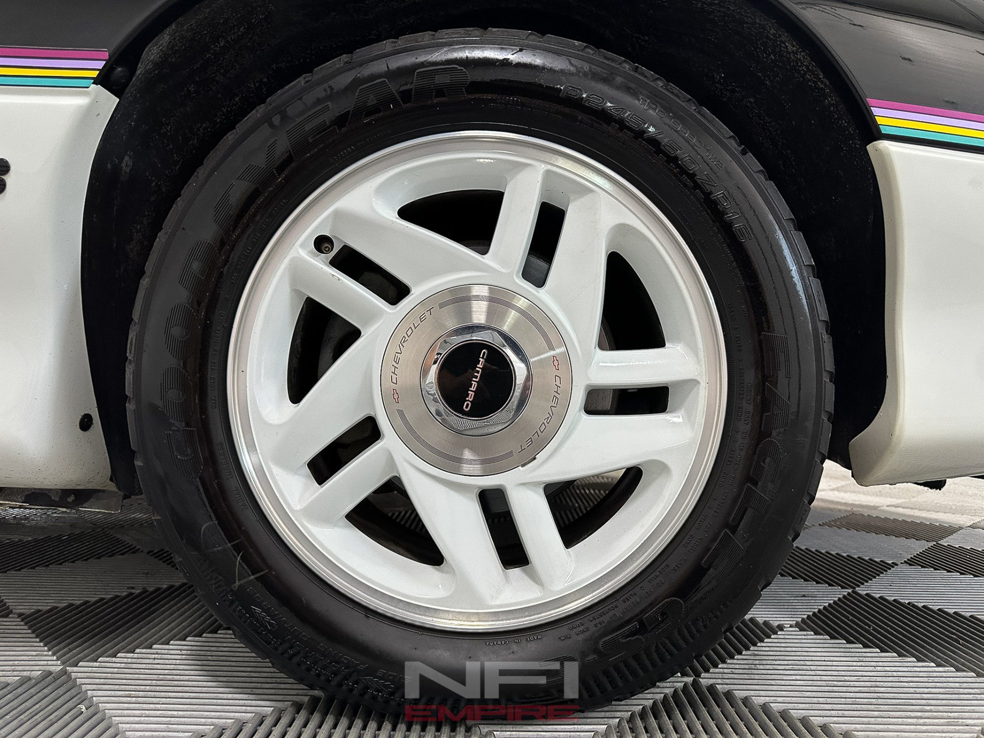 Used 1993 Chevrolet Camaro Z28 RWD image 16