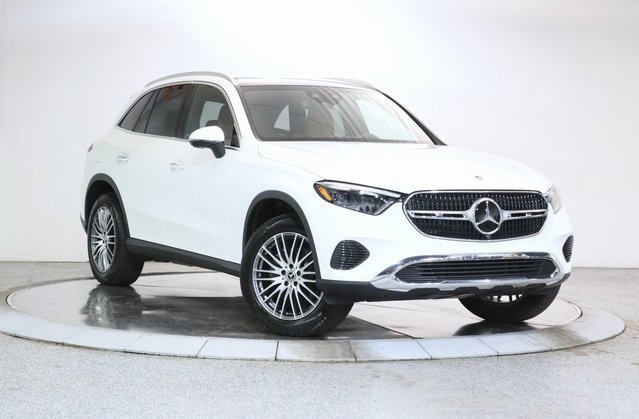 Used 2024 Mercedes-Benz GLC 300 4MATIC w/ Driver Assistance Package