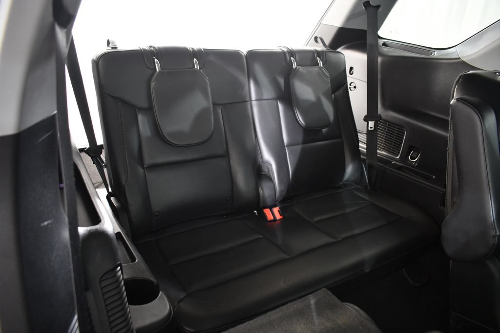 Used 2022 Ford Explorer XLT w/ Equipment Group 202A AWD/4WD image 20