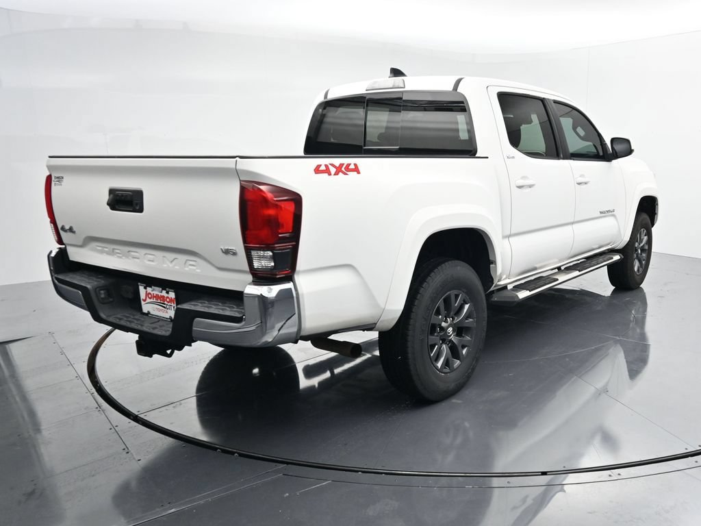 Used 2020 Toyota Tacoma SR5 AWD/4WD image 7