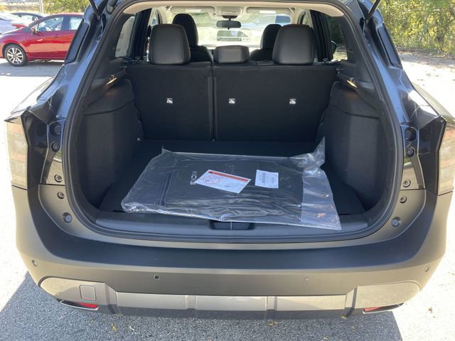 New 2026 Nissan Kicks SR w/ Cold Weather Package image 15