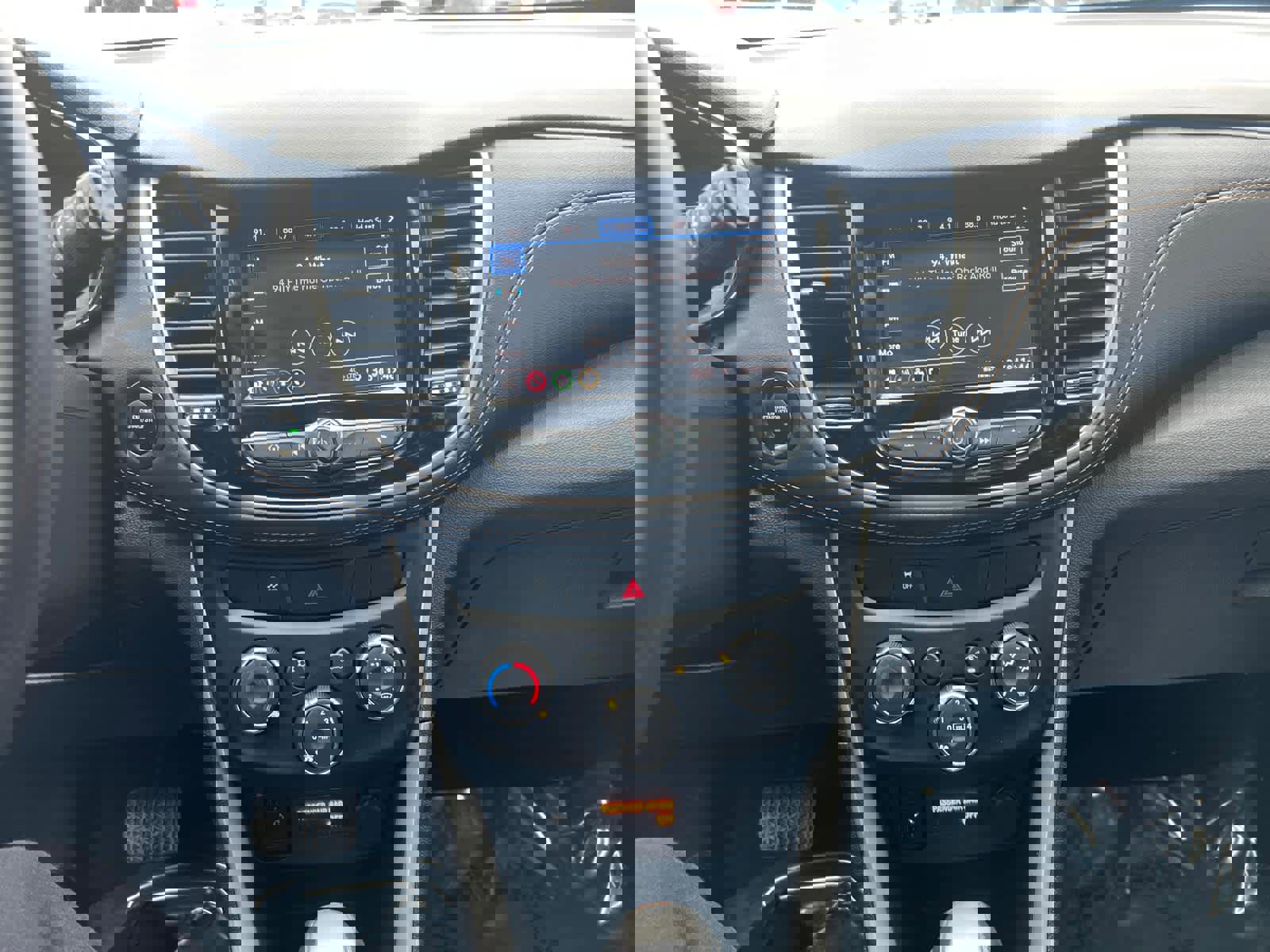 Certified 2022 Chevrolet Trax LT w/ LT Convenience Package image 25