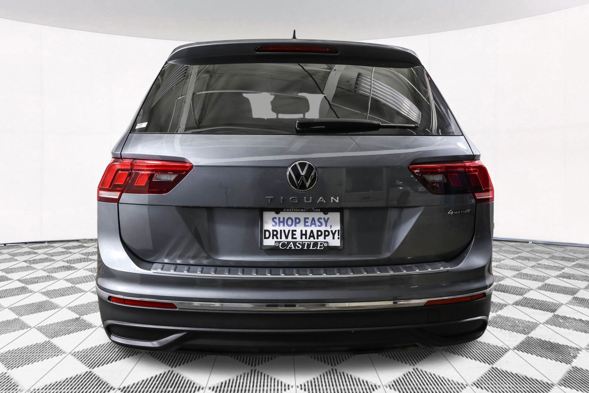 Used 2024 Volkswagen Tiguan Wolfsburg Edition image 15
