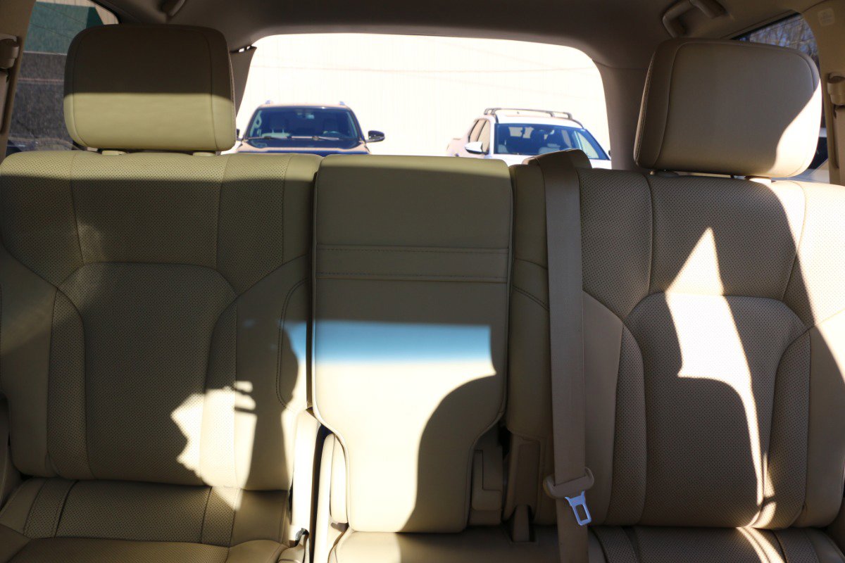 Used 2018 Lexus LX 570 4WD image 32