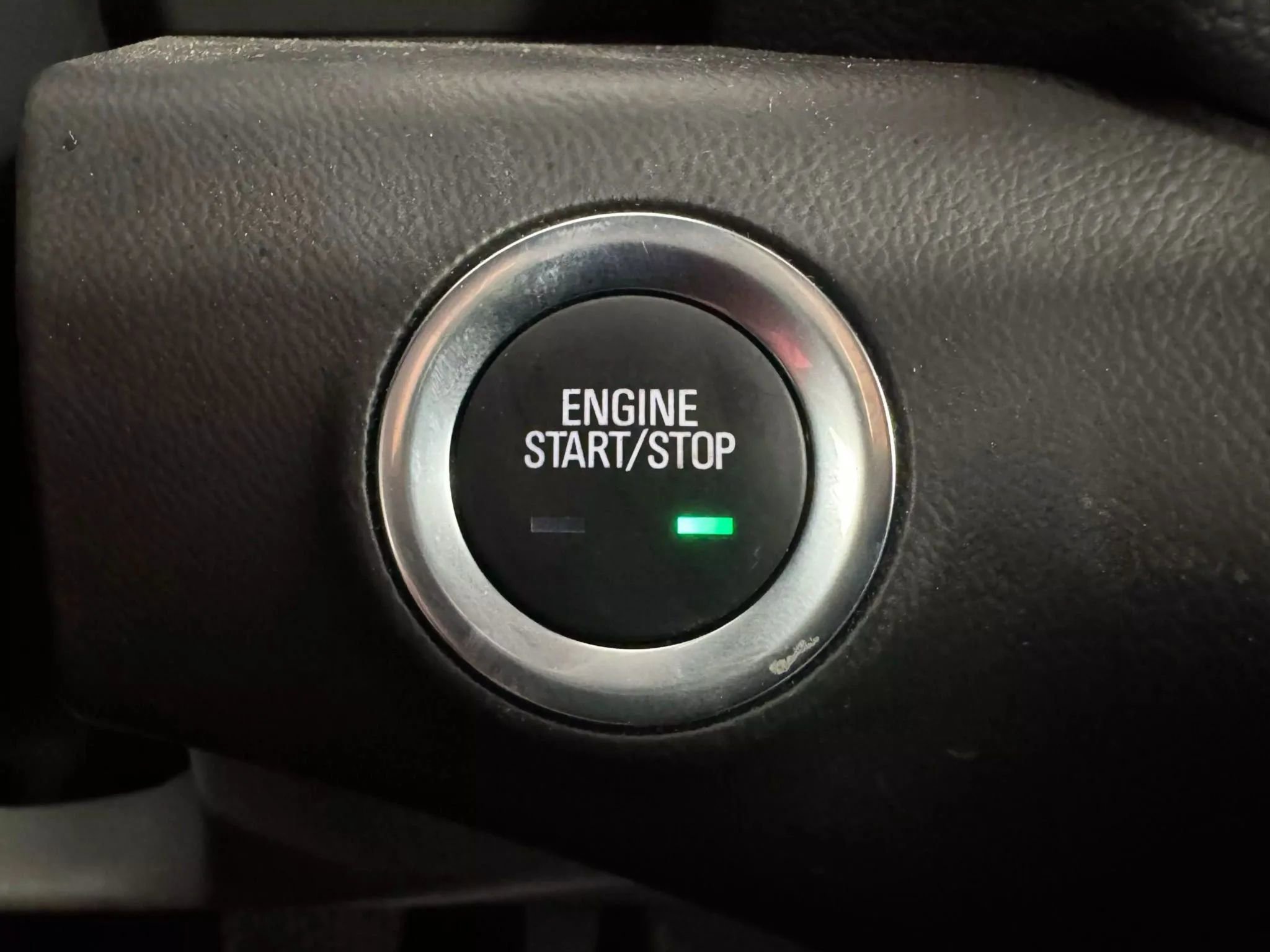 Used 2020 GMC Terrain SLT w/ Preferred Package AWD/4WD image 18