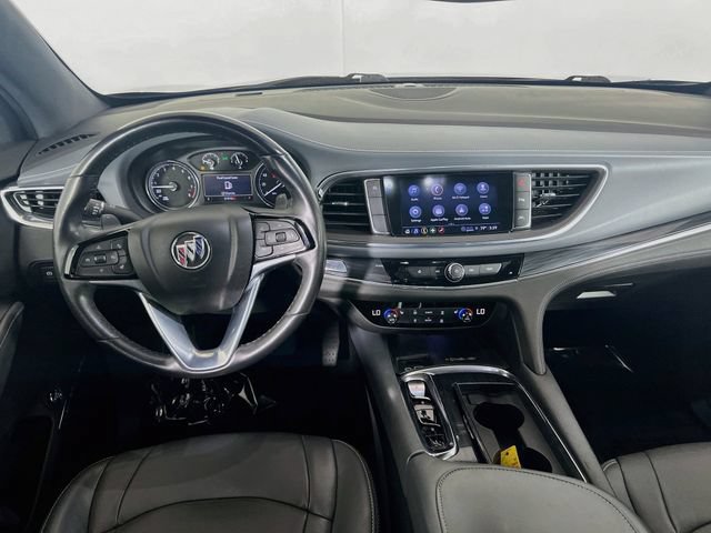 Used 2023 Buick Enclave Essence w/ Sport Touring Edition FWD image 18