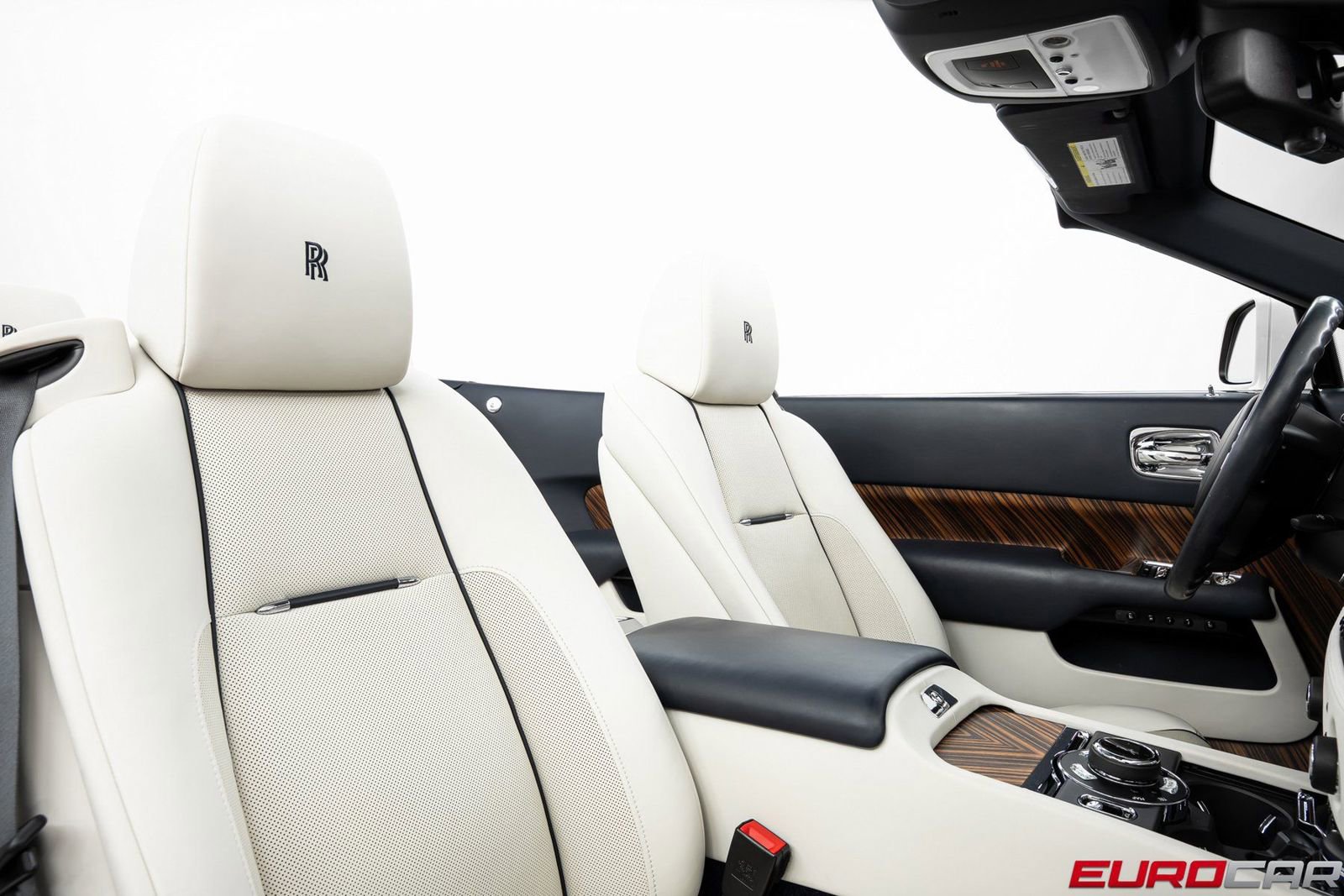 Used 2016 Rolls-Royce Dawn image 35