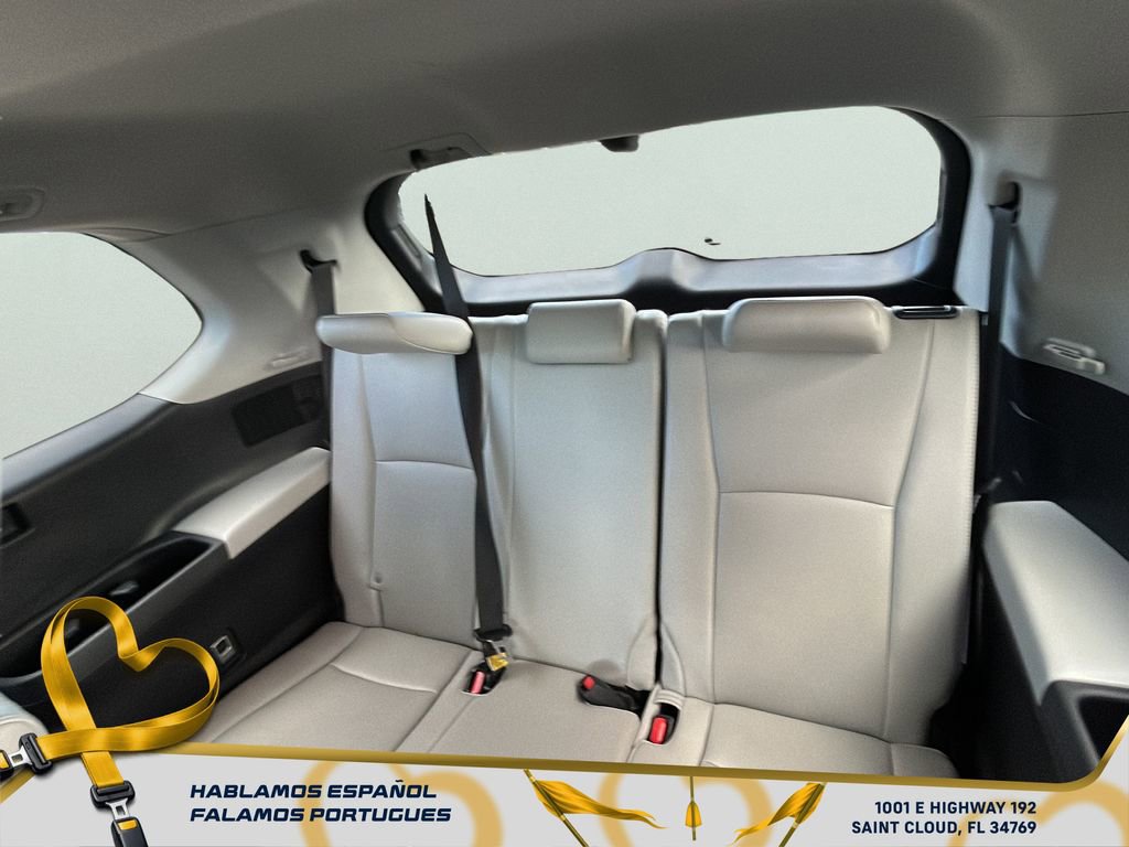 Used 2025 Toyota Grand Highlander AWD image 27