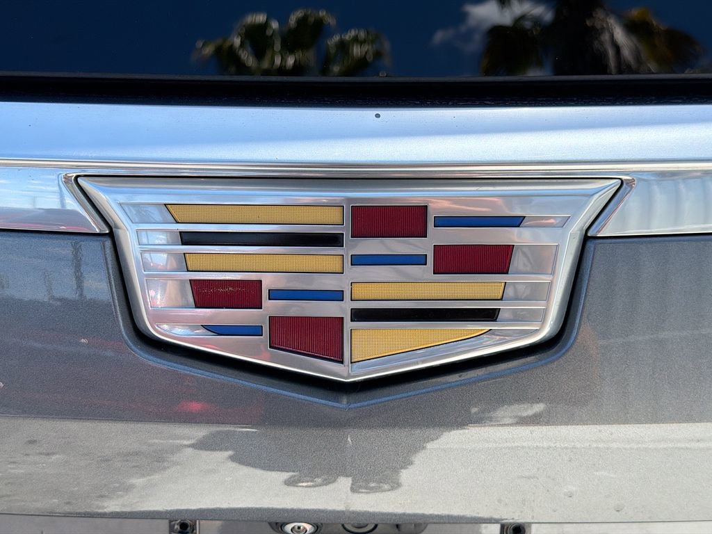 Used 2022 Cadillac Escalade Premium Luxury RWD image 11
