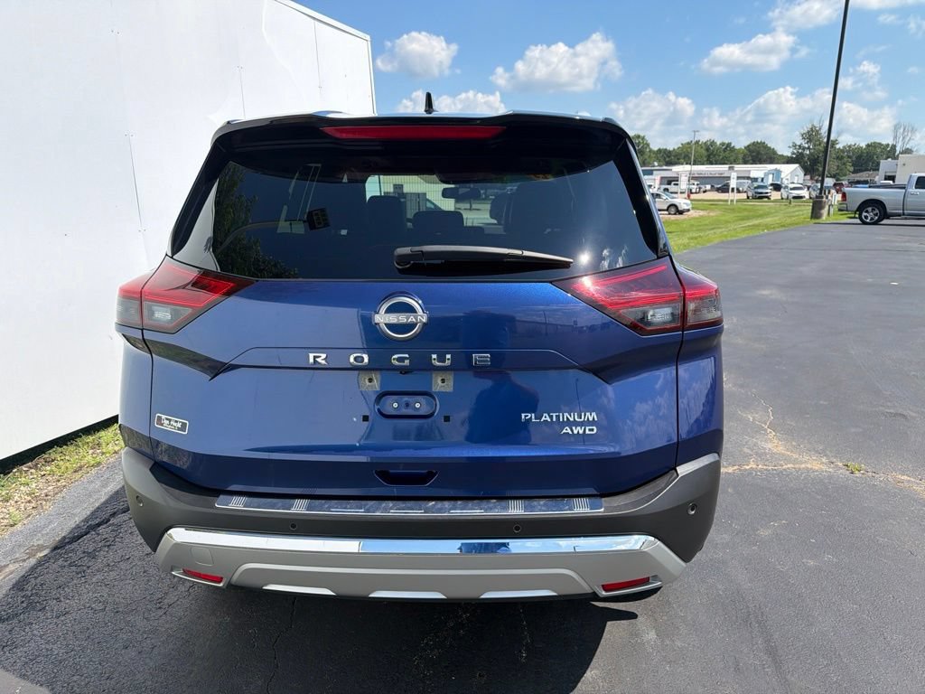 Used 2023 Nissan Rogue Platinum AWD/4WD image 9