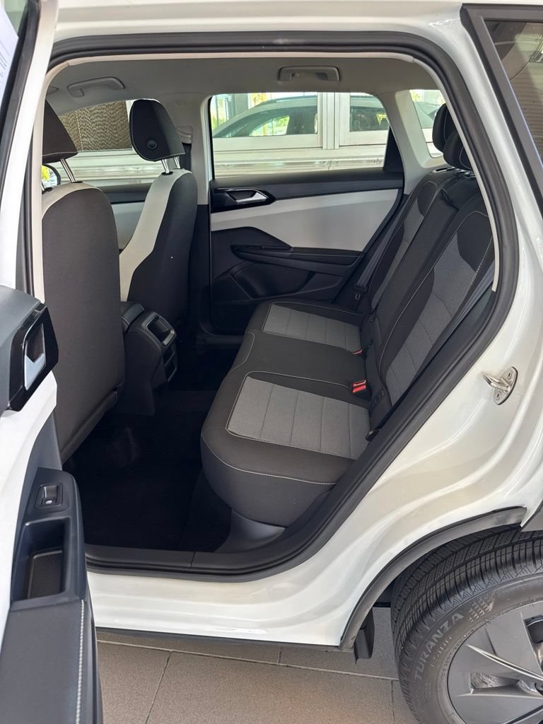 Used 2026 Volkswagen Taos S FWD image 10