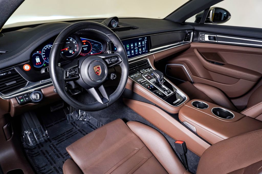 Certified 2023 Porsche Panamera 4 Platinum Edition AWD/4WD image 4
