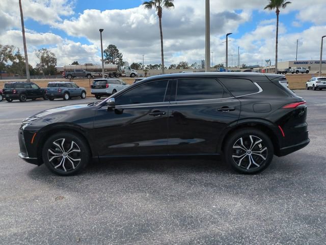 Used 2025 Toyota Crown Signia image 8