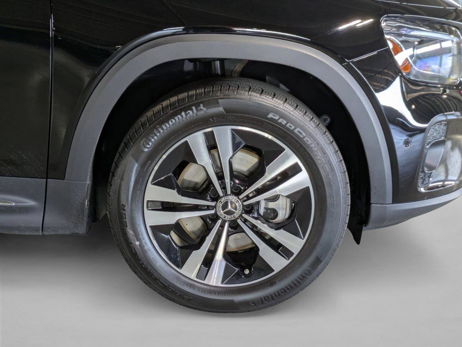 Certified 2025 Mercedes-Benz GLB 250 image 21