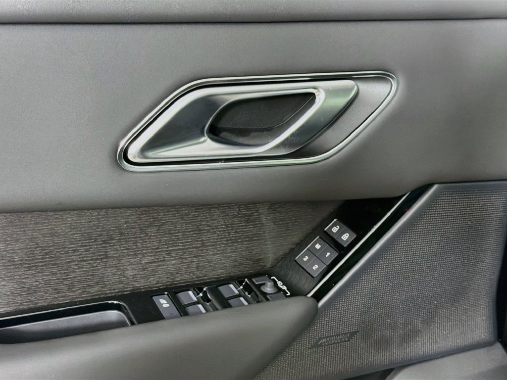 New 2026 Land Rover Range Rover Velar Belgravia AWD/4WD image 18