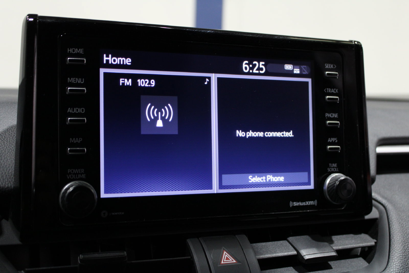 Used 2022 Toyota RAV4 SE w/ Weather & Moonroof Package AWD/4WD image 31
