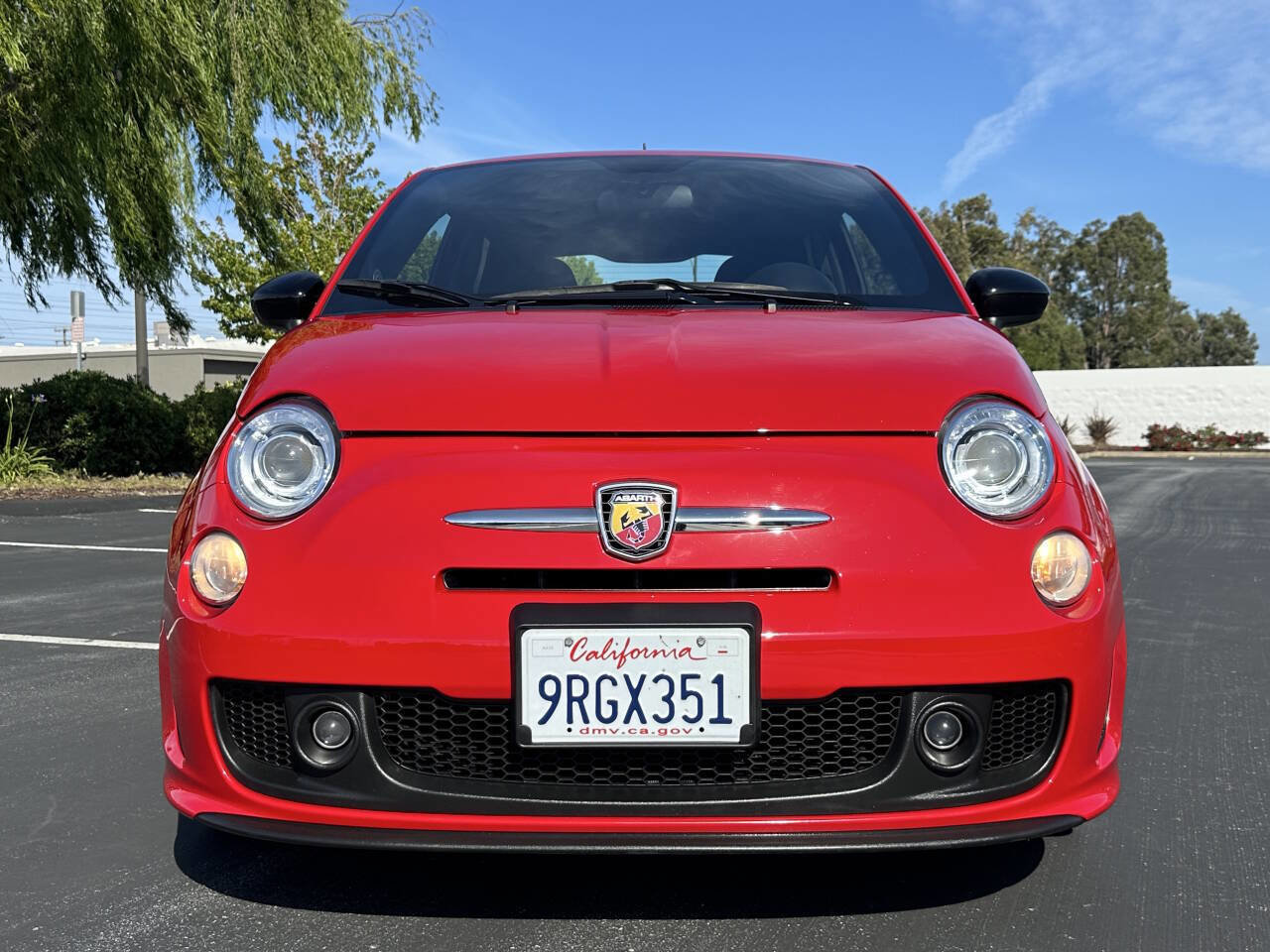 Used 2015 FIAT 500 Abarth w/ Mopar Scorpion Package FWD image 4