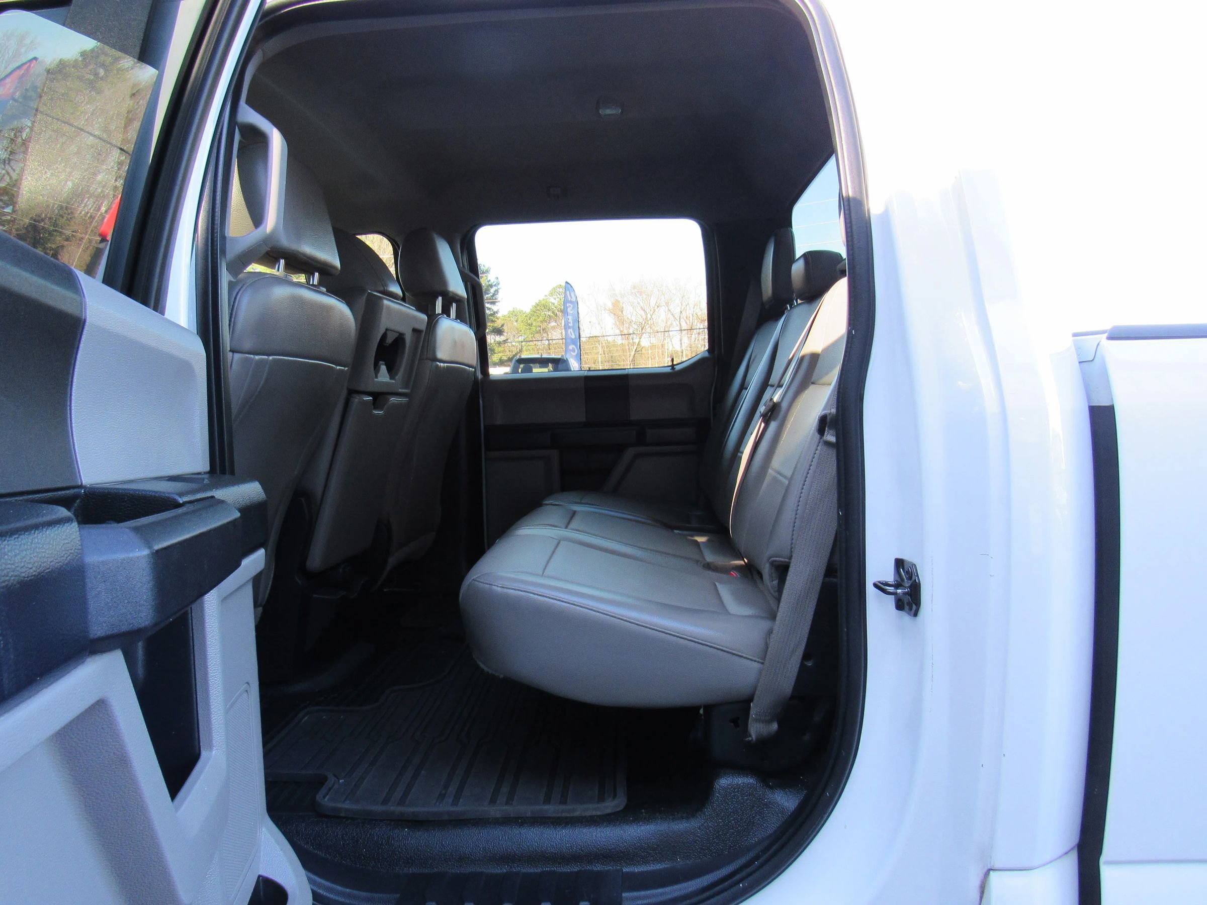 Used 2017 Ford F250 XL w/ Power Equipment Group image 15