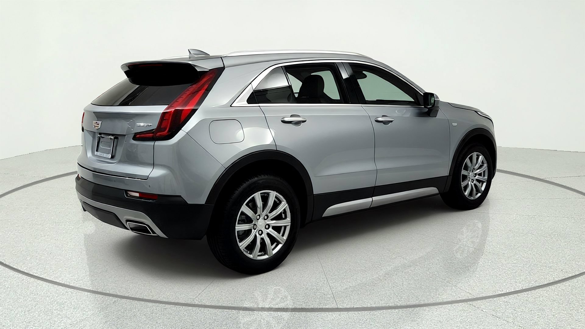 Certified 2023 Cadillac XT4 Premium Luxury w/ Cold Weather Package AWD/4WD image 5