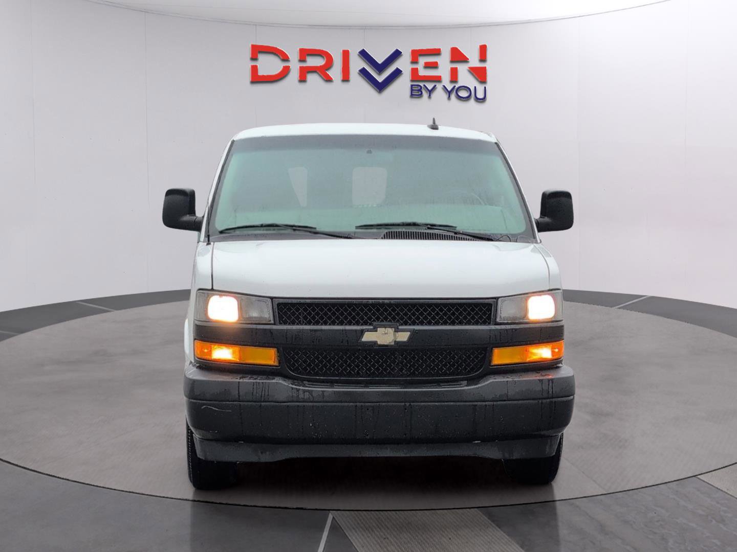 Used 2019 Chevrolet Express 2500 w/ Driver Convenience Package image 5