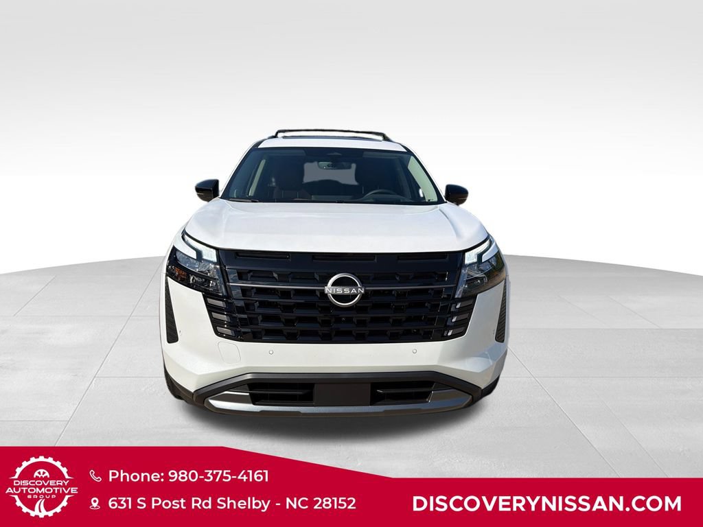 New 2026 Nissan Pathfinder Platinum w/ Cargo Package AWD/4WD image 2