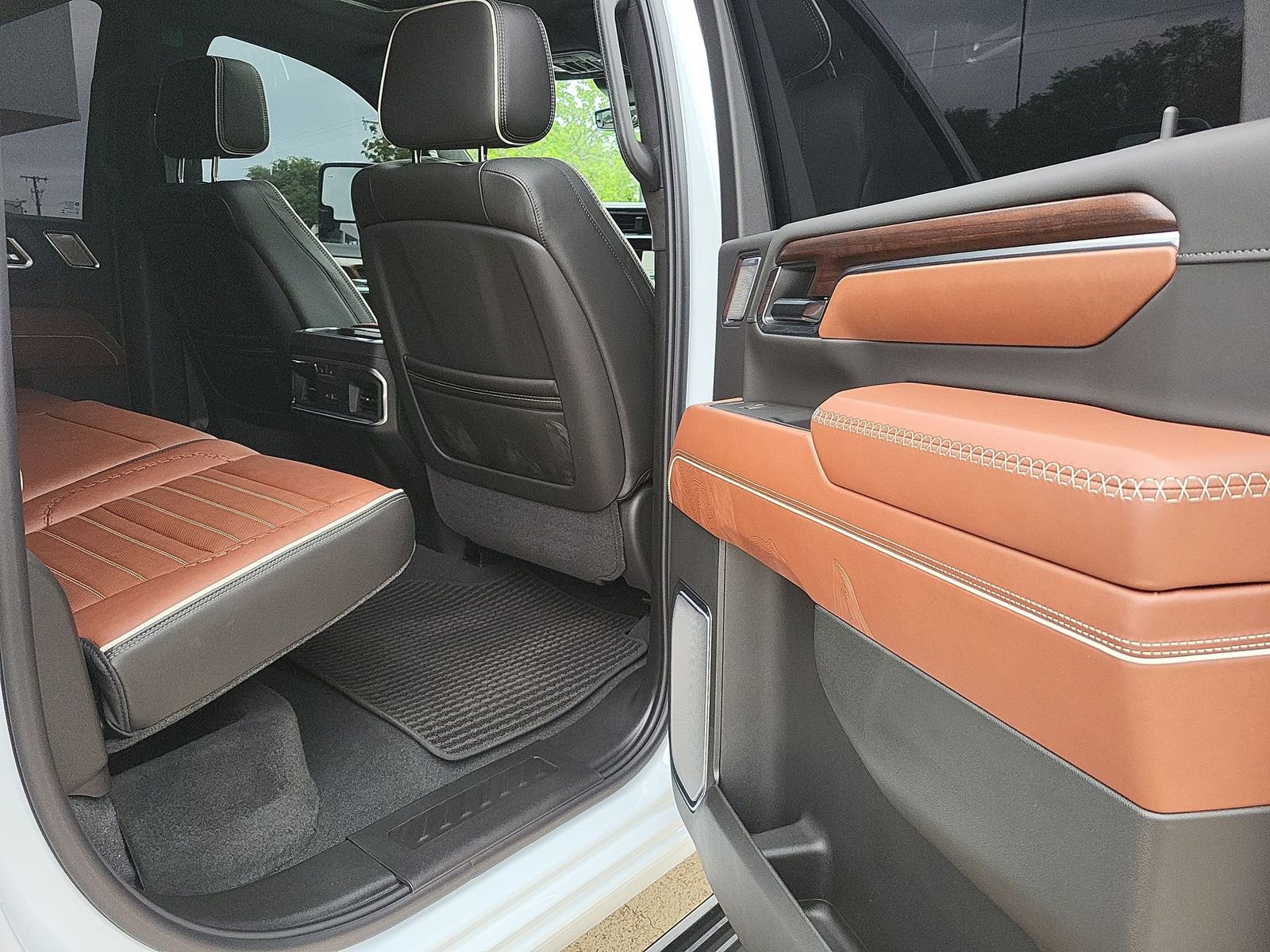 Used 2026 GMC Sierra 2500 Denali Ultimate image 28