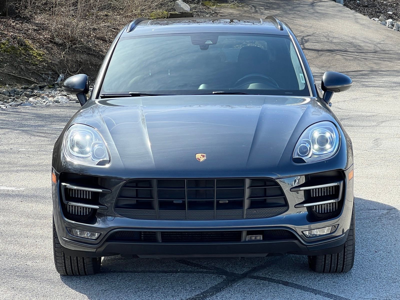 Used 2017 Porsche Macan Turbo image 7