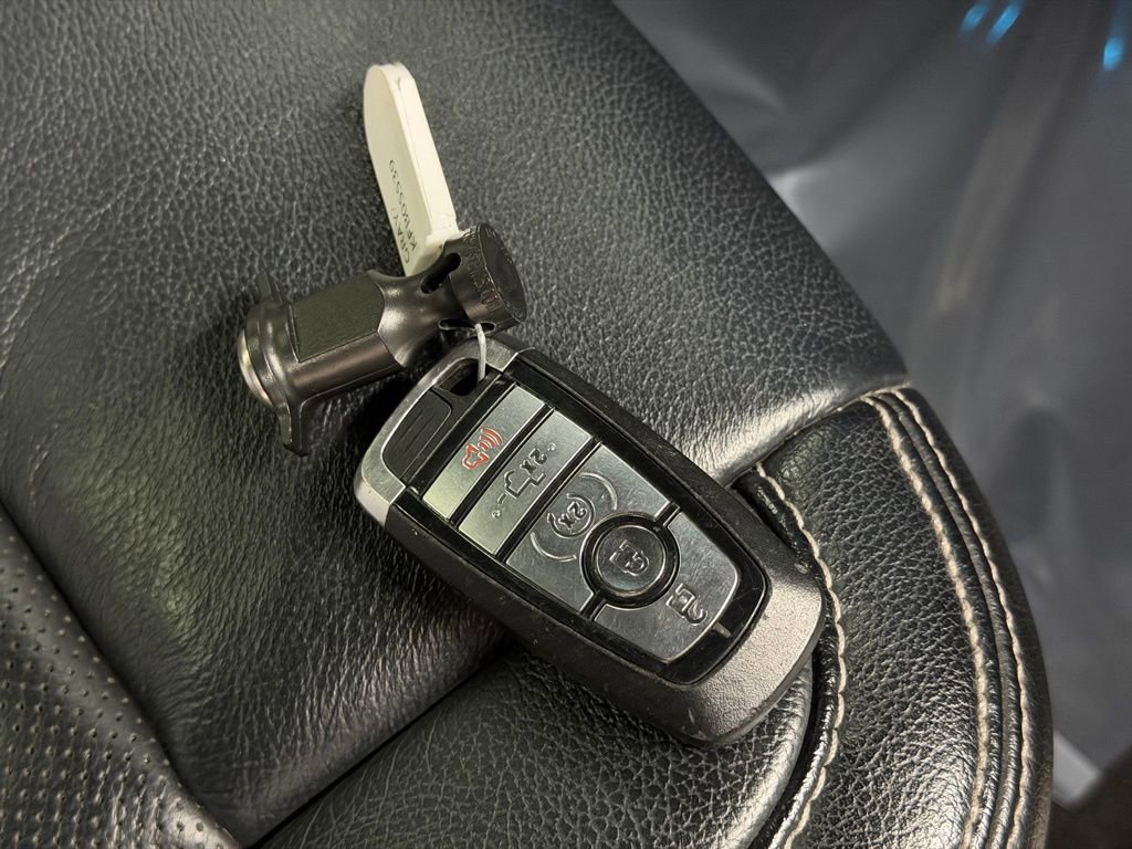 Used 2019 Ford F150 Lariat w/ Equipment Group 502A Luxury image 32