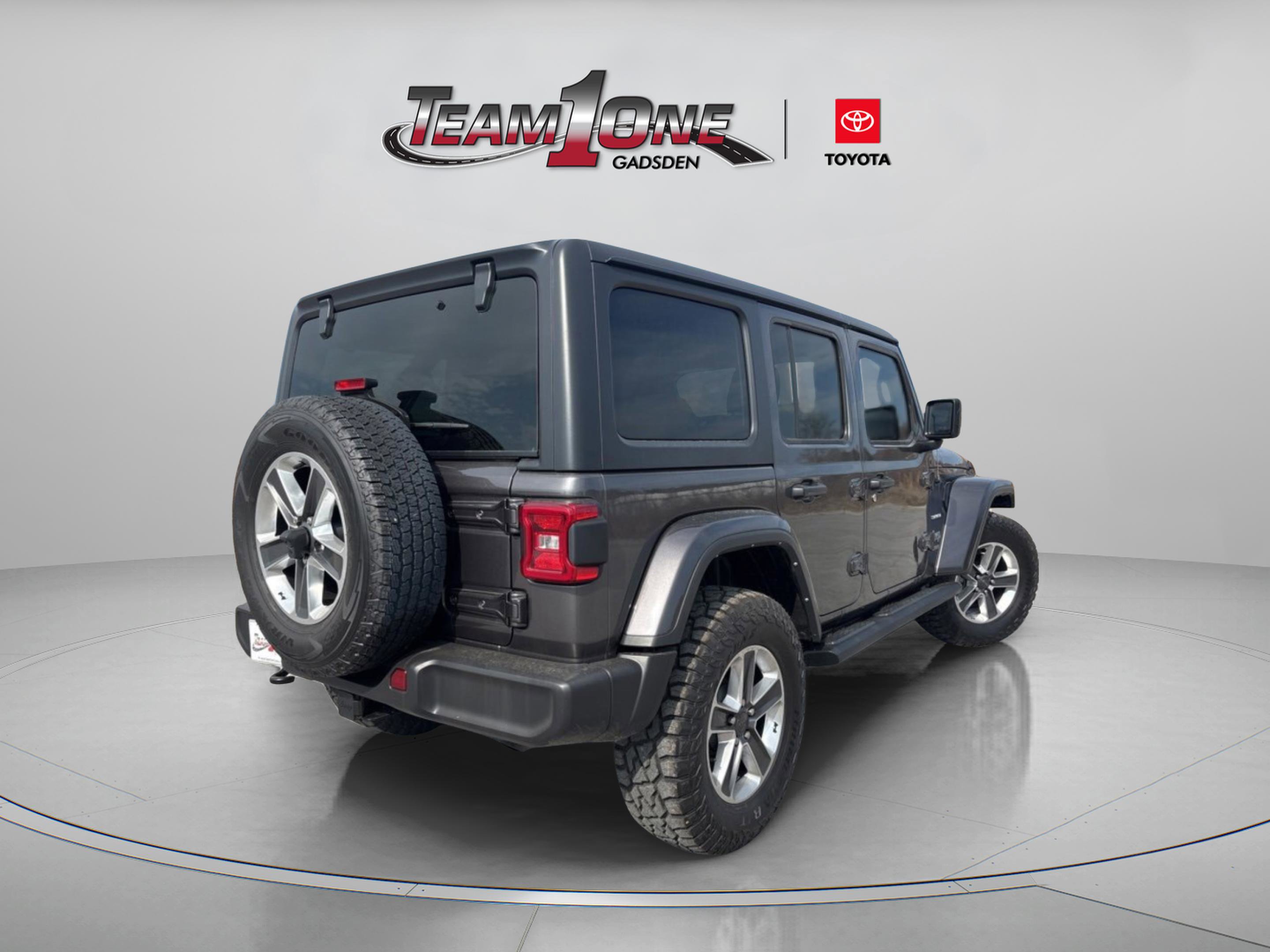 Used 2022 Jeep Wrangler Unlimited Sahara w/ LED Lighting Group image 8