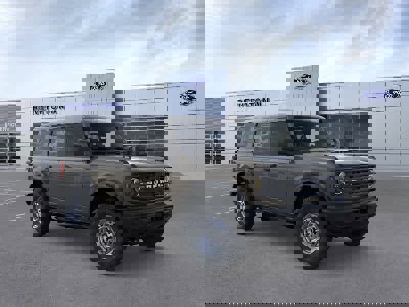 New 2025 Ford Bronco 4-Door image 7