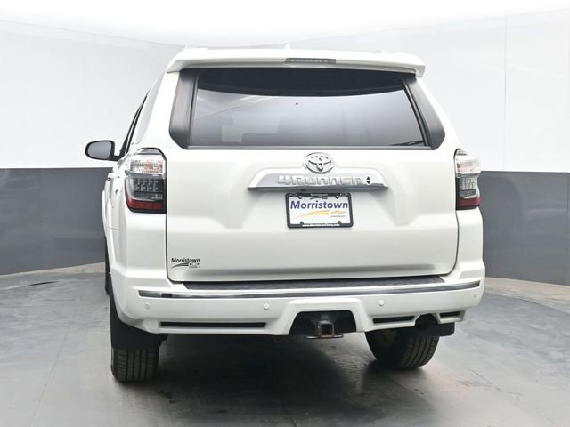 Used 2018 Toyota 4Runner Limited AWD/4WD image 13