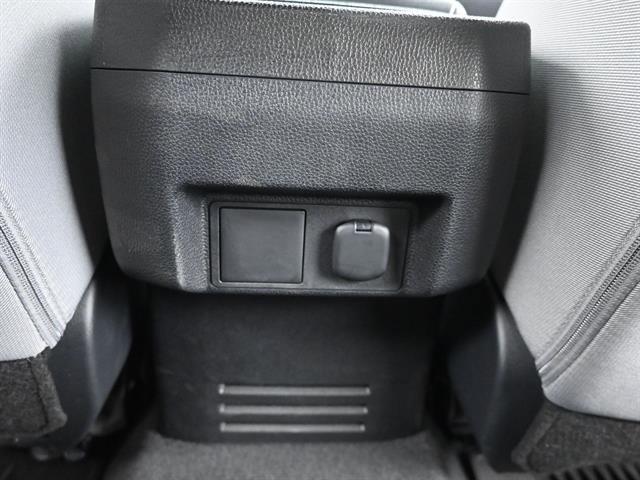 Certified 2026 Toyota Tacoma SR5 AWD/4WD image 13