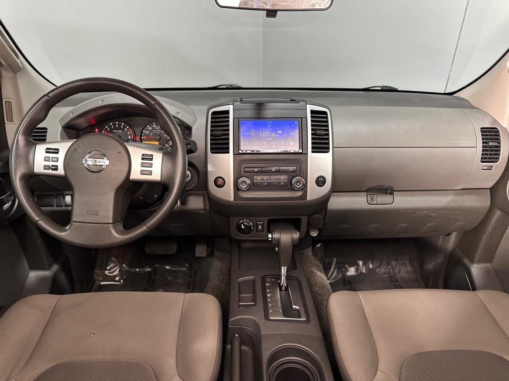 Used 2015 Nissan Xterra X image 12