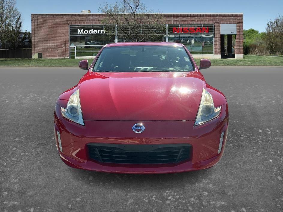 Used 2016 Nissan 370Z Coupe RWD image 6